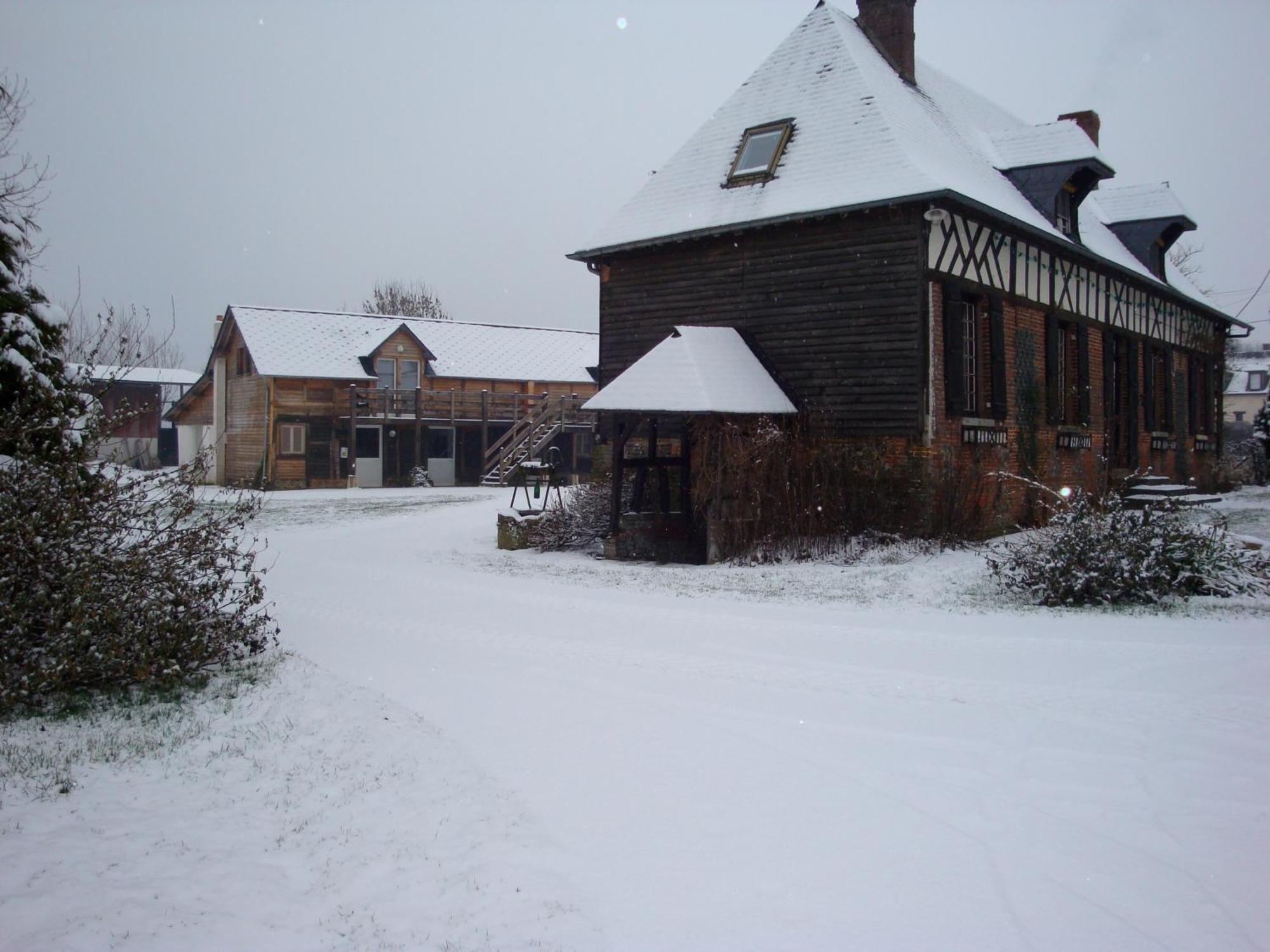 Ferme De La Cacheterie, Bed & Breakfast Fleury-la-Forêt Dış mekan fotoğraf